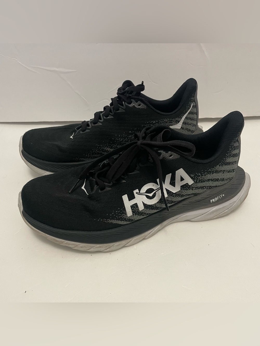 Hoka One One Mach 5 Womens Size 8.5B Black White Athletic Running Shoes Sneakers